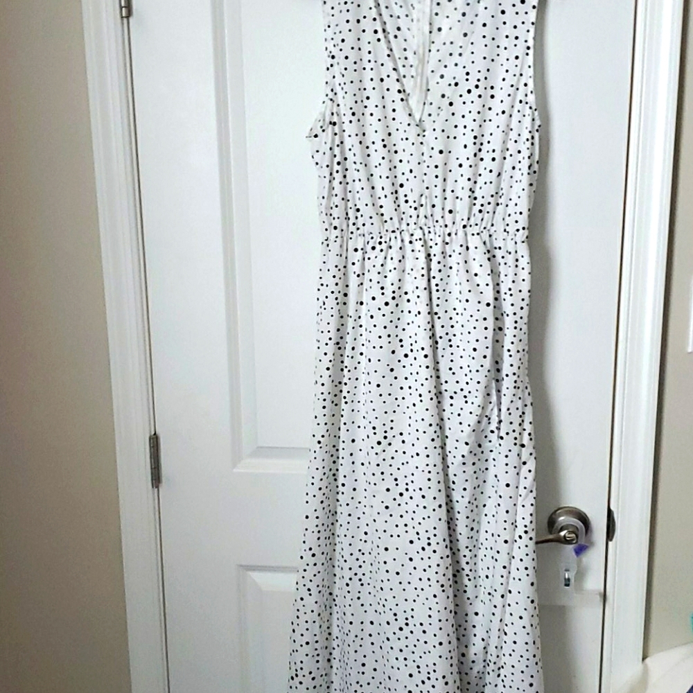 OC Order Plus pockadot maxi dresses